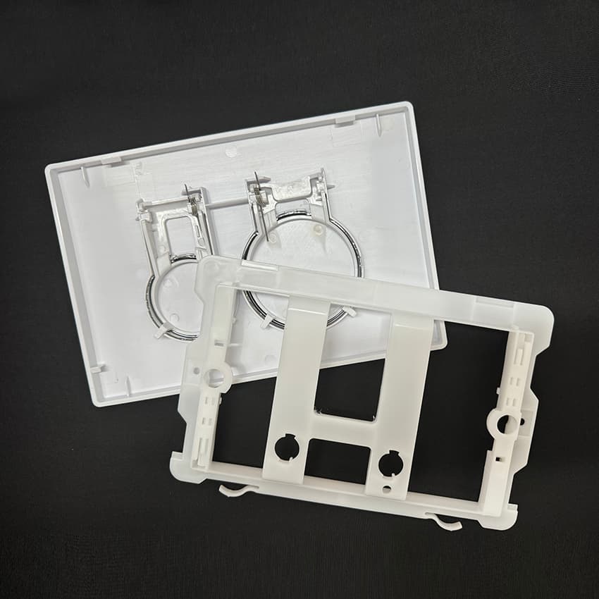 Toilet flush button assembly